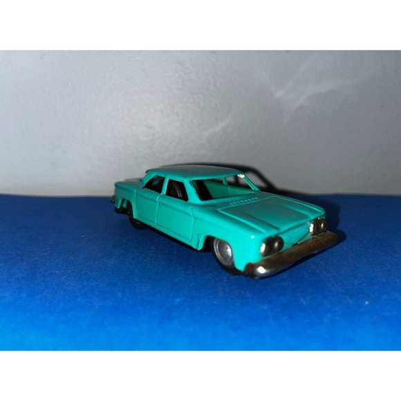 Vintage 1960's Chevy Corvair 5.5" Tin Friction Toy Made in Japan - Picture 6 of 7